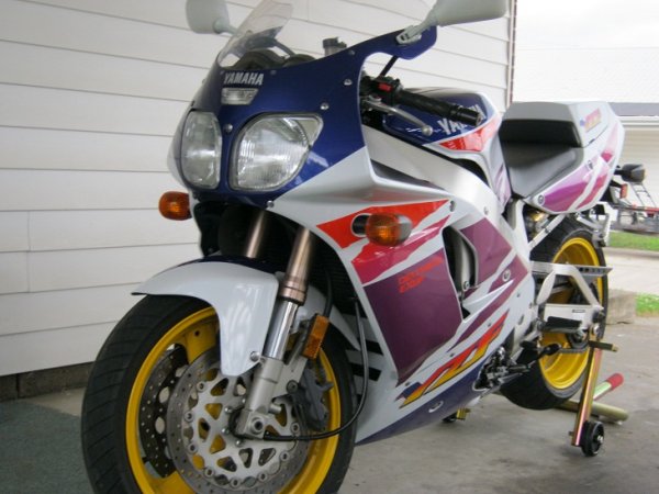 94 YZF 750 R 001 small