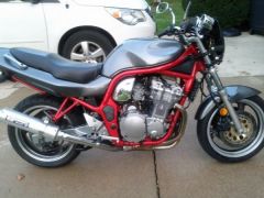 The "new to me" daily rider. 99 Suzuki Bandit. Oh yeah, Scarlet & Grey! haha