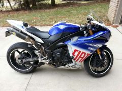 2010 Yamaha R1

Now with more squidliness.