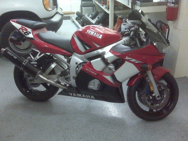 2002 Yahama R6