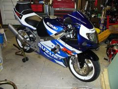 02 GSX750R (Traded in on 08 VFR800)