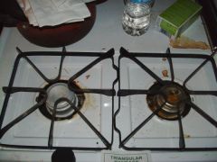 the stove in my "new" apt... grrr