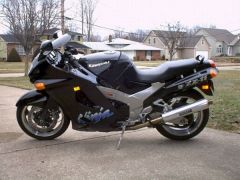Old ZX11D got sold....saddest day of my life ....the guy is here to pick it up !!
