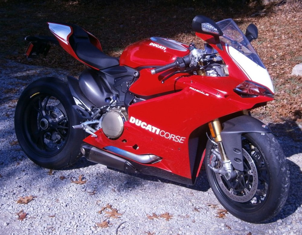 Ducati 11.JPG